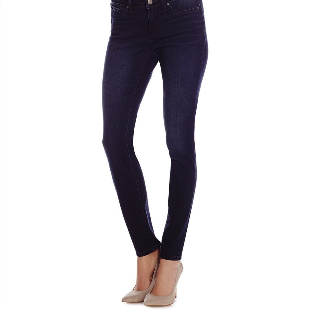 Jessica Simpson kiss me super skinny jeans sz: 27